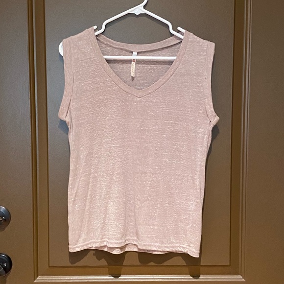 Tank top - Picture 1 of 3